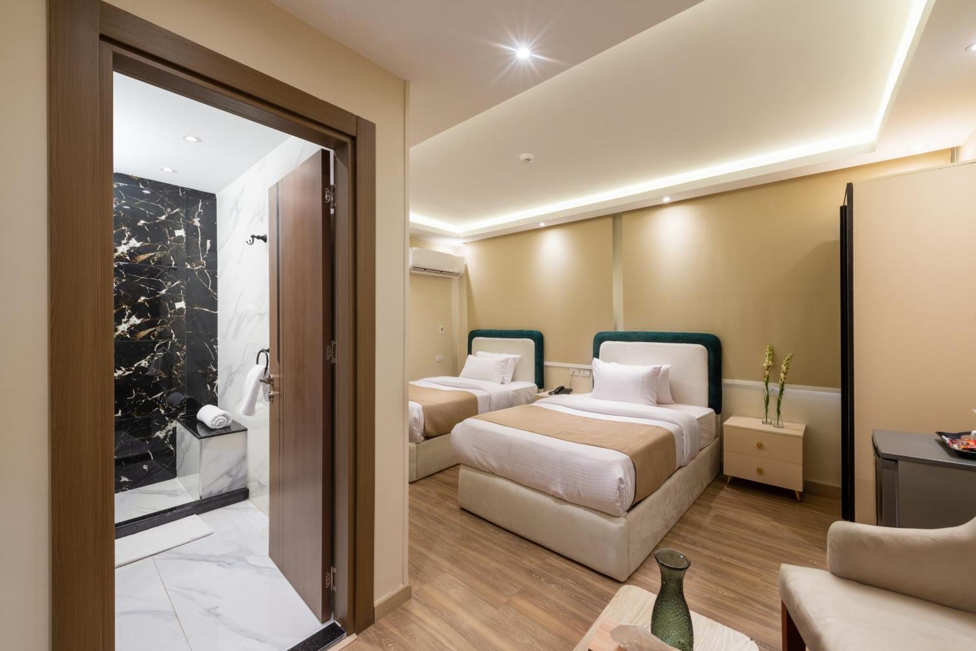 Museum And Nile View Hotel Kairo Bagian luar foto